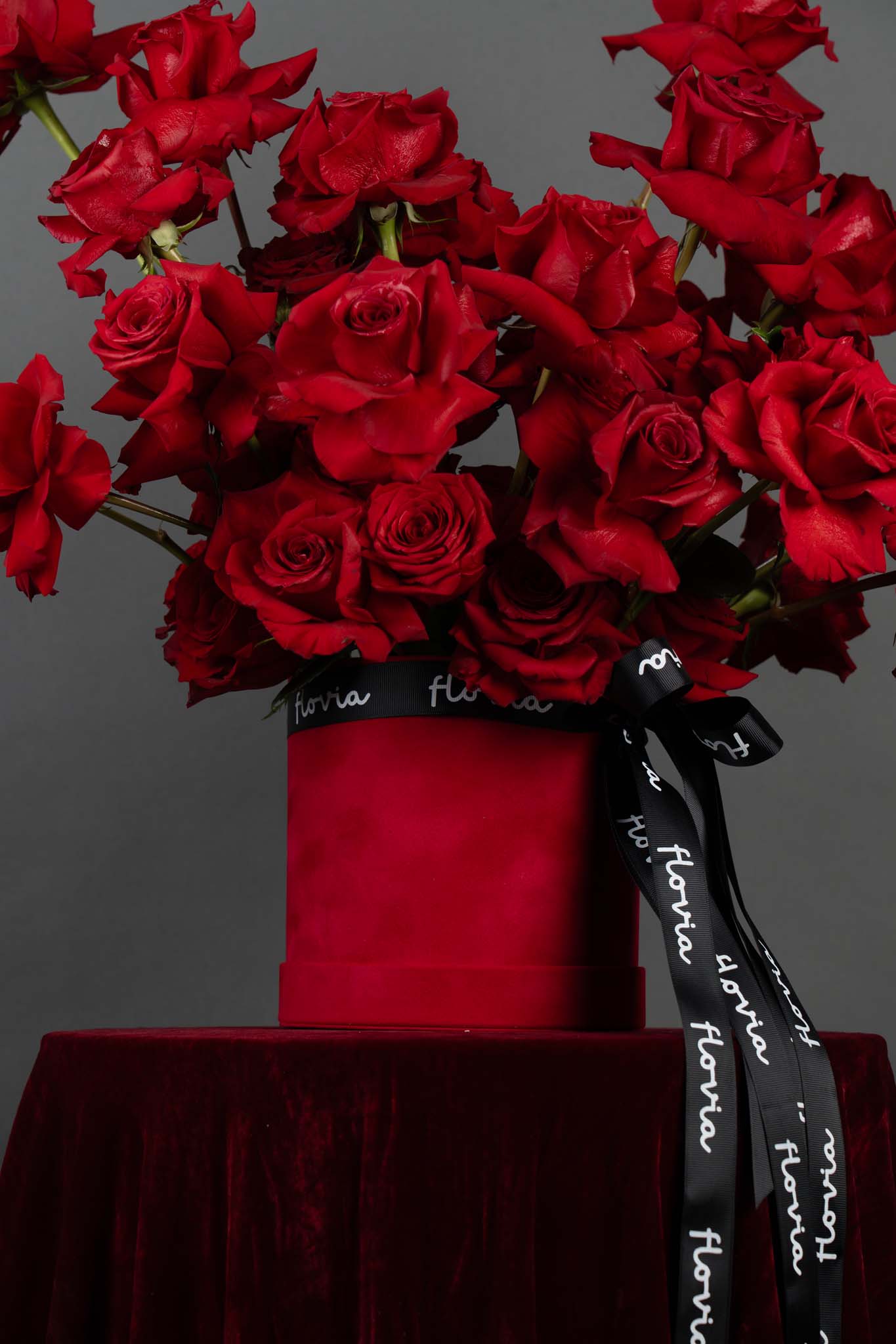 Scarlet Love Rose Box