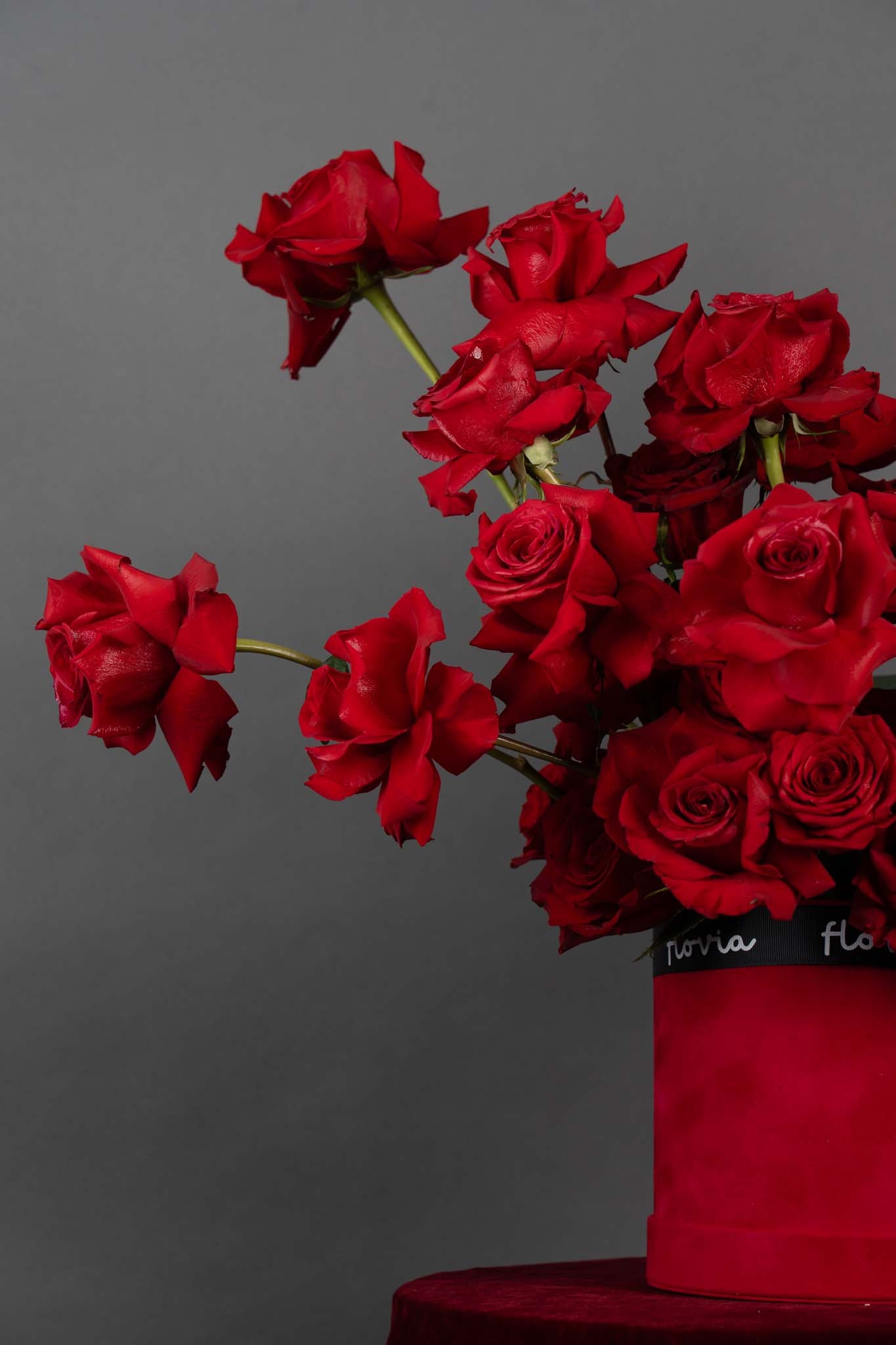 Scarlet Love Rose Box